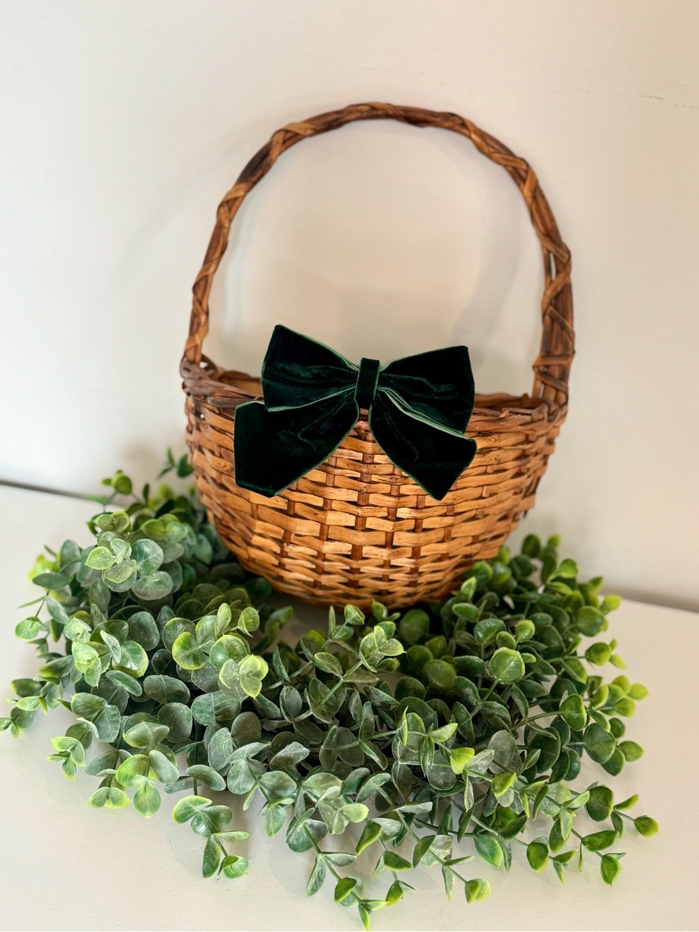 Vintage Woven Rattan Basket Purse with Removeable Dark Green Velvet Bow - Picture 2 of 5